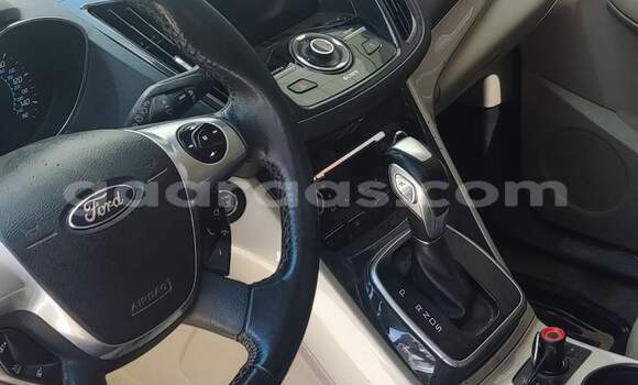 Acheter Occasion Voiture Ford Escape Blanc à Dakar, Dakar Acheter Occasion Voiture Ford Escape Blanc à Dakar, Dakar