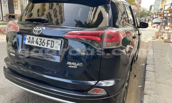 Acheter Occasion Voiture Toyota RAV4 Bleu à Dakar, Dakar Acheter Occasion Voiture Toyota RAV4 Bleu à Dakar, Dakar