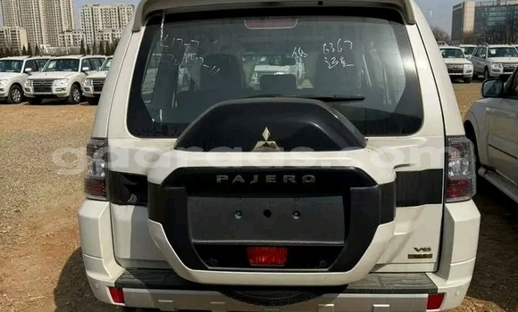 Acheter Occasion Voiture Mitsubishi Pajero Blanc à Dakar, Dakar Acheter Occasion Voiture Mitsubishi Pajero Blanc à Dakar, Dakar