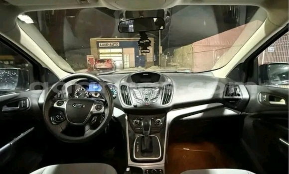 Acheter Occasion Voiture Ford Escape Blanc à Dakar, Dakar Acheter Occasion Voiture Ford Escape Blanc à Dakar, Dakar