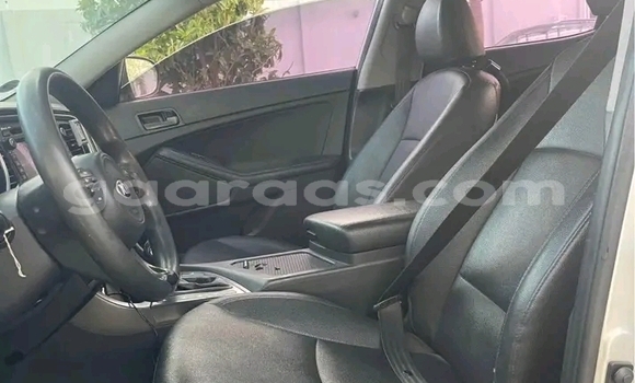 Acheter Occasion Voiture Kia K5 Blanc à Dakar, Dakar Acheter Occasion Voiture Kia K5 Blanc à Dakar, Dakar