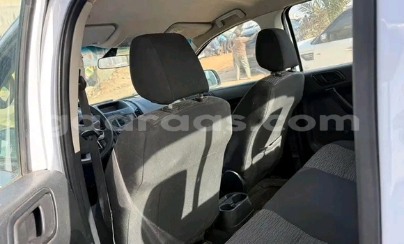 Acheter Occasion Voiture Ford Ranger (North America) Blanc à Dakar, Dakar Acheter Occasion Voiture Ford Ranger (North America) Blanc à Dakar, Dakar