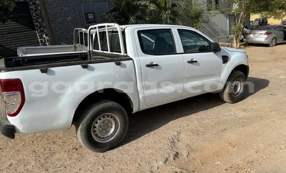 Acheter Occasion Voiture Ford Ranger (North America) Blanc à Dakar, Dakar Acheter Occasion Voiture Ford Ranger (North America) Blanc à Dakar, Dakar