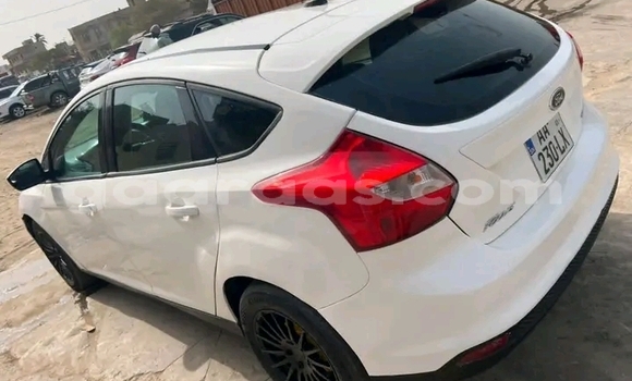 Acheter Occasion Voiture Ford Focus Blanc à Dakar, Dakar Acheter Occasion Voiture Ford Focus Blanc à Dakar, Dakar