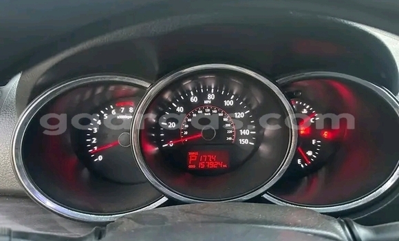 Buy Used Kia Sorento Red Car in Dakar in Dakar