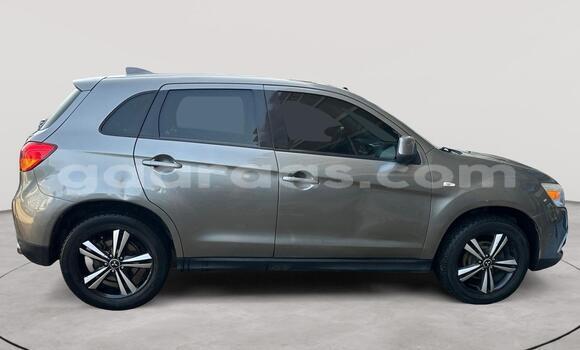 Dieundeu Occasion Mitsubishi ASX Silver Auto in Dakar in Dakar Dieundeu Occasion Mitsubishi ASX Silver Auto in Dakar in Dakar