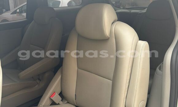 Dieundeu Beess Kia Carnival Blanc Auto in Dakar in Dakar Dieundeu Beess Kia Carnival Blanc Auto in Dakar in Dakar