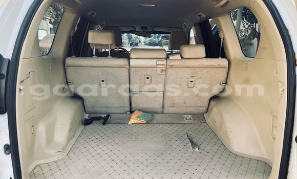Dieundeu Occasion Toyota Prado White Auto in Dakar in Dakar Dieundeu Occasion Toyota Prado White Auto in Dakar in Dakar