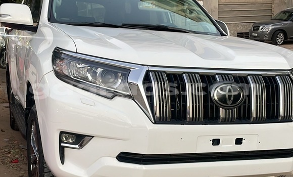 Acheter Occasion Voiture Toyota Prado Blanc à Dakar, Dakar Acheter Occasion Voiture Toyota Prado Blanc à Dakar, Dakar