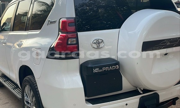 Acheter Occasion Voiture Toyota Prado Blanc à Dakar, Dakar Acheter Occasion Voiture Toyota Prado Blanc à Dakar, Dakar