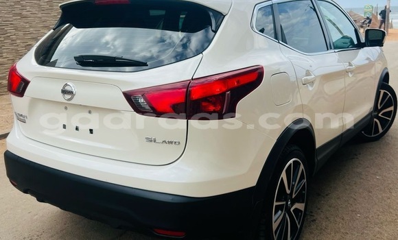 Acheter Occasion Voiture Nissan Qashqai Blanc à Dakar, Dakar Acheter Occasion Voiture Nissan Qashqai Blanc à Dakar, Dakar