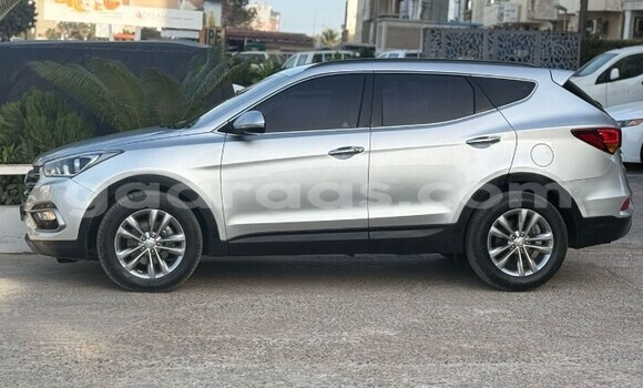 Acheter Occasion Voiture Hyundai Santa Fe Gris à Dakar, Dakar Acheter Occasion Voiture Hyundai Santa Fe Gris à Dakar, Dakar