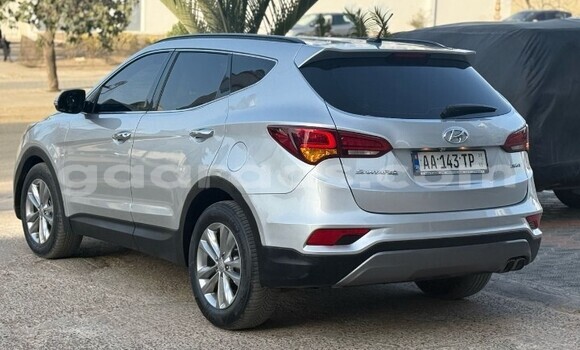 Acheter Occasion Voiture Hyundai Santa Fe Gris à Dakar, Dakar Acheter Occasion Voiture Hyundai Santa Fe Gris à Dakar, Dakar
