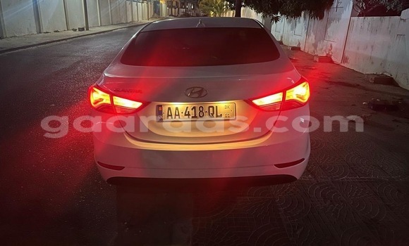 Acheter Occasion Voiture Hyundai Elantra Blanc à Dakar, Dakar Acheter Occasion Voiture Hyundai Elantra Blanc à Dakar, Dakar