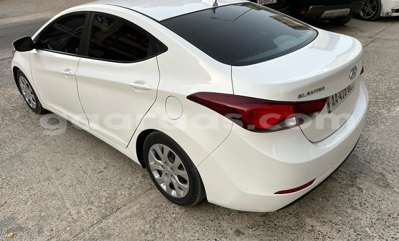 Acheter Occasion Voiture Hyundai Elantra Blanc à Dakar, Dakar Acheter Occasion Voiture Hyundai Elantra Blanc à Dakar, Dakar