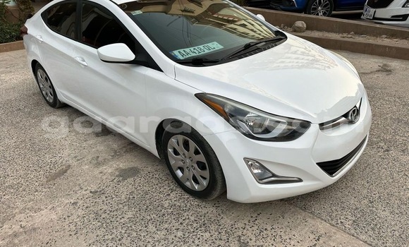 Acheter Occasion Voiture Hyundai Elantra Blanc à Dakar, Dakar Acheter Occasion Voiture Hyundai Elantra Blanc à Dakar, Dakar