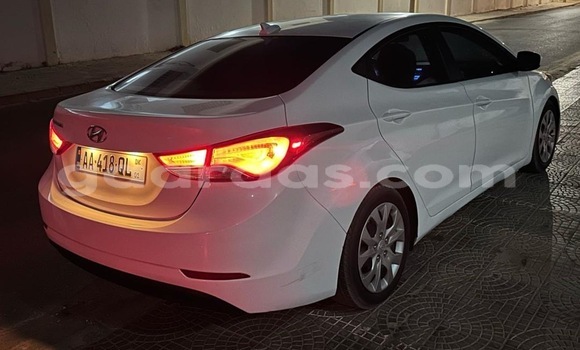 Acheter Occasion Voiture Hyundai Elantra Blanc à Dakar, Dakar Acheter Occasion Voiture Hyundai Elantra Blanc à Dakar, Dakar