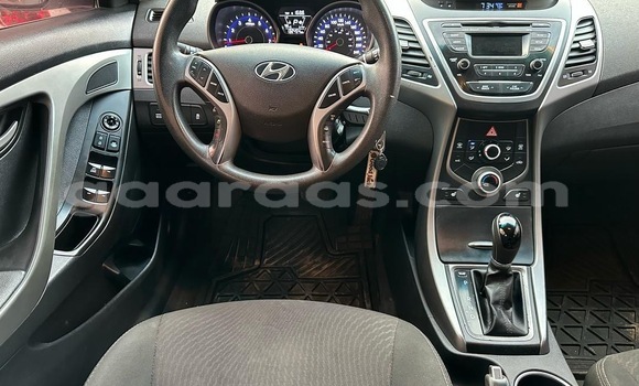 Acheter Occasion Voiture Hyundai Elantra Blanc à Dakar, Dakar Acheter Occasion Voiture Hyundai Elantra Blanc à Dakar, Dakar