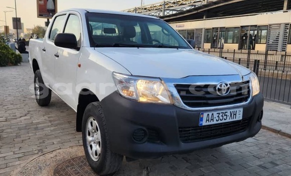 Acheter Occasion Voiture Toyota Hilux Blanc à Dakar, Dakar Acheter Occasion Voiture Toyota Hilux Blanc à Dakar, Dakar