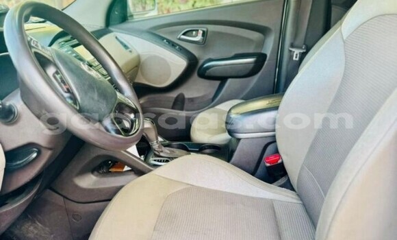 Dieundeu Occasion Hyundai Tucson Silver Auto in Dakar in Dakar Dieundeu Occasion Hyundai Tucson Silver Auto in Dakar in Dakar