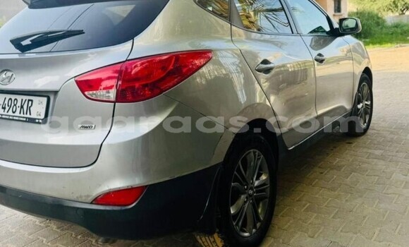 Dieundeu Occasion Hyundai Tucson Silver Auto in Dakar in Dakar Dieundeu Occasion Hyundai Tucson Silver Auto in Dakar in Dakar