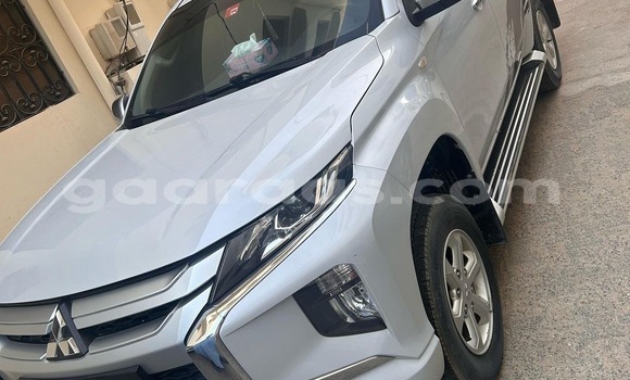Acheter Occasion Voiture Mitsubishi L200 Blanc à Dakar, Dakar Acheter Occasion Voiture Mitsubishi L200 Blanc à Dakar, Dakar