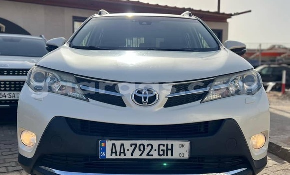 Dieundeu Occasion Toyota RAV4 White Auto in Dakar in Dakar