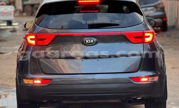 Buy Used Kia Sportage Blue Car in Dakar in Dakar Buy Used Kia Sportage Blue Car in Dakar in Dakar