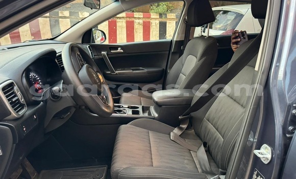 Buy Used Kia Sportage Blue Car in Dakar in Dakar Buy Used Kia Sportage Blue Car in Dakar in Dakar