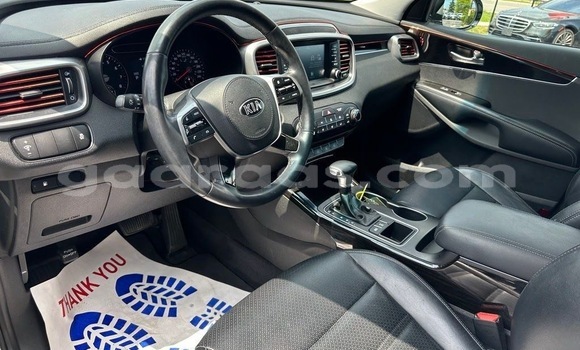 Acheter Occasion Voiture Kia Sorento Blanc à Dakar, Dakar Acheter Occasion Voiture Kia Sorento Blanc à Dakar, Dakar