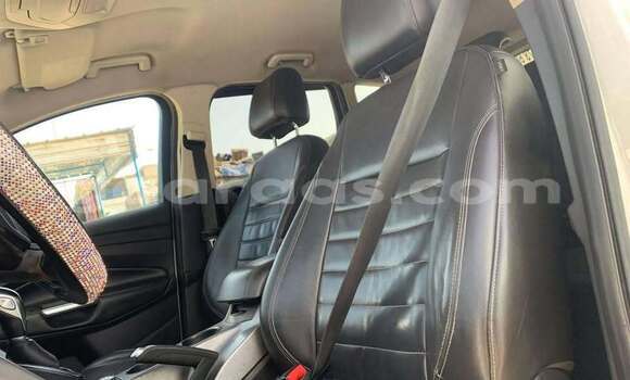 Dieundeu Occasion Ford Escape White Auto in Dakar in Dakar Dieundeu Occasion Ford Escape White Auto in Dakar in Dakar