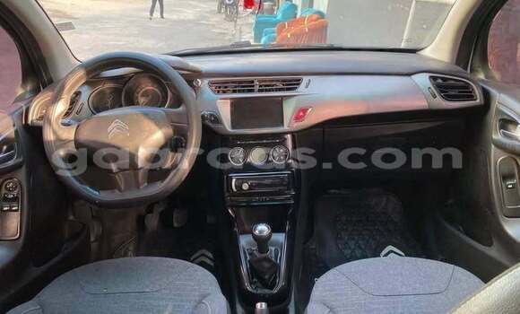 Buy Used Citroen C3 Blanc Car in Dakar in Dakar Buy Used Citroen C3 Blanc Car in Dakar in Dakar