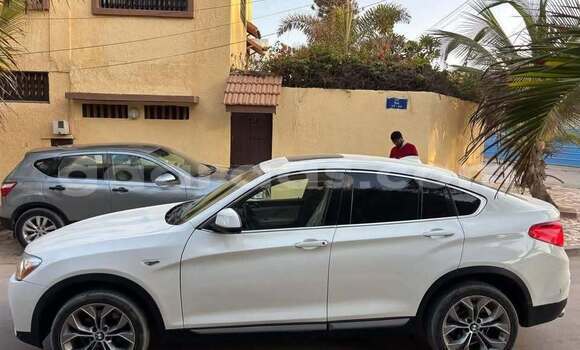 Dieundeu Occasion BMW X4 White Auto in Dakar in Dakar Dieundeu Occasion BMW X4 White Auto in Dakar in Dakar