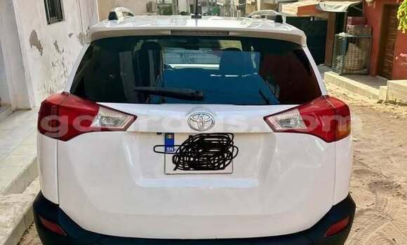 Dieundeu Occasion Toyota Rav 4 White Auto in Dakar in Dakar Dieundeu Occasion Toyota Rav 4 White Auto in Dakar in Dakar