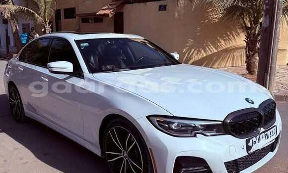 Dieundeu Occasion BMW 3–Series White Auto in Dakar in Dakar