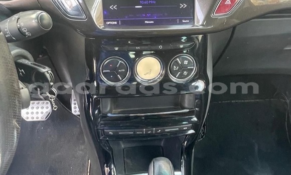 Acheter Occasion Voiture Citroen DS3 Blanc à Dakar, Dakar Acheter Occasion Voiture Citroen DS3 Blanc à Dakar, Dakar