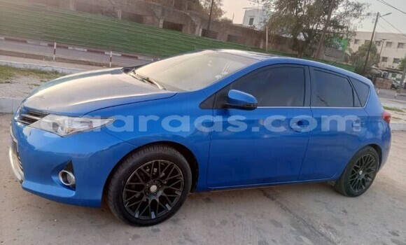 Buy Used Toyota Auris Blue Car in Dakar in Dakar Buy Used Toyota Auris Blue Car in Dakar in Dakar