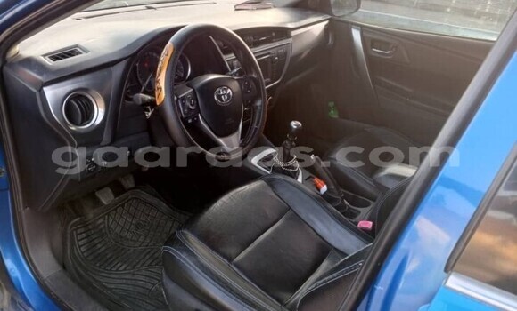 Buy Used Toyota Auris Blue Car in Dakar in Dakar Buy Used Toyota Auris Blue Car in Dakar in Dakar