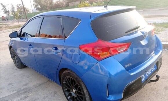 Buy Used Toyota Auris Blue Car in Dakar in Dakar Buy Used Toyota Auris Blue Car in Dakar in Dakar
