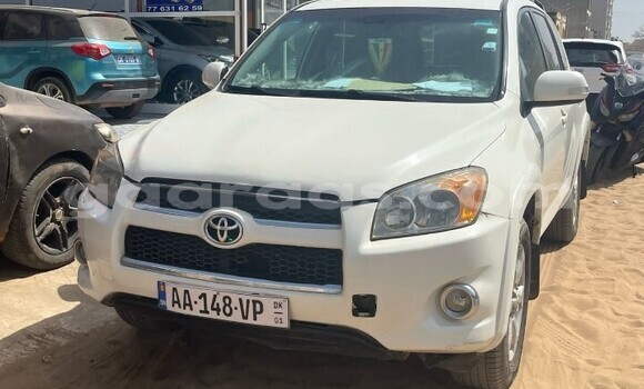 Dieundeu Occasion Toyota Rav 4 White Auto in Dakar in Dakar Dieundeu Occasion Toyota Rav 4 White Auto in Dakar in Dakar