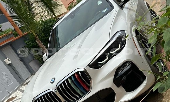 Acheter Occasion Voiture BMW X5 Blanc à Dakar, Dakar Acheter Occasion Voiture BMW X5 Blanc à Dakar, Dakar