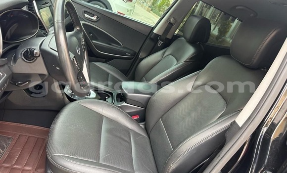Acheter Occasion Voiture Hyundai Santa Fe Noir à Dakar, Dakar Acheter Occasion Voiture Hyundai Santa Fe Noir à Dakar, Dakar