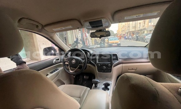 Dieundeu Occasion Jeep Grand Cherokee Beige Auto in Dakar in Dakar Dieundeu Occasion Jeep Grand Cherokee Beige Auto in Dakar in Dakar