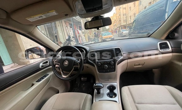 Dieundeu Occasion Jeep Grand Cherokee Beige Auto in Dakar in Dakar Dieundeu Occasion Jeep Grand Cherokee Beige Auto in Dakar in Dakar