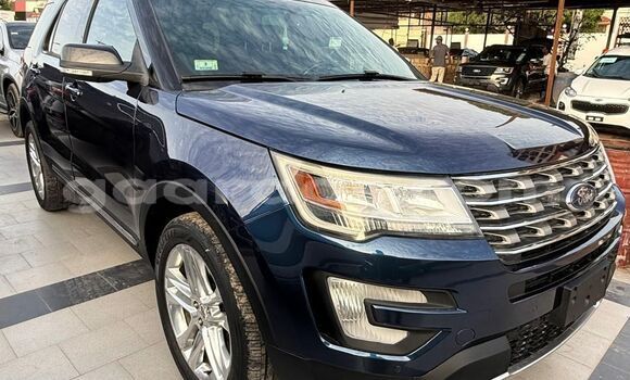 Buy Used Ford Explorer Blue Car in Dakar in Dakar Buy Used Ford Explorer Blue Car in Dakar in Dakar