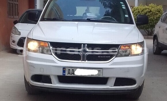 Buy Used Dodge Journey White Car in Dakar in Dakar Buy Used Dodge Journey White Car in Dakar in Dakar