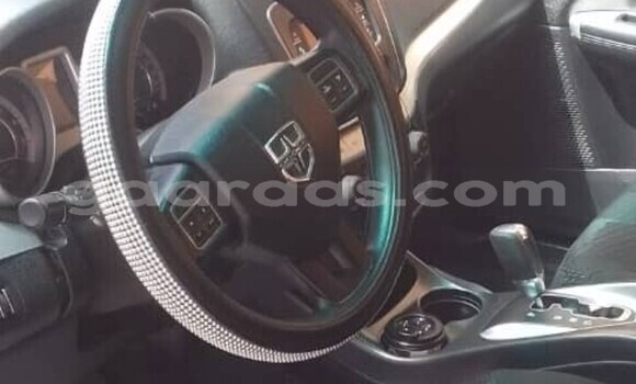 Buy Used Dodge Journey White Car in Dakar in Dakar Buy Used Dodge Journey White Car in Dakar in Dakar