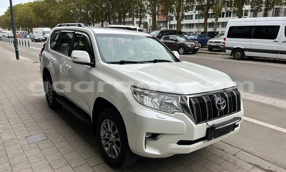 Acheter Occasion Voiture Toyota Land Cruiser Blanc à Dakar, Dakar Acheter Occasion Voiture Toyota Land Cruiser Blanc à Dakar, Dakar