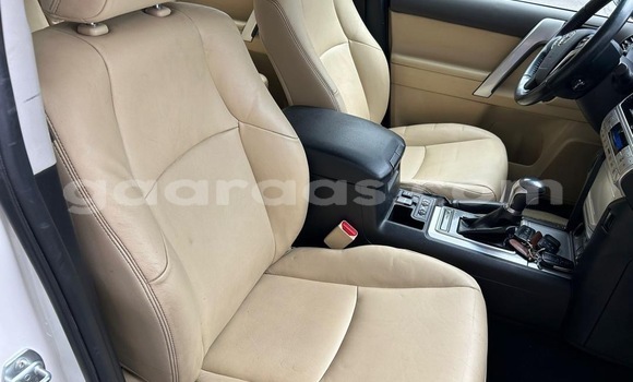 Acheter Occasion Voiture Toyota Land Cruiser Blanc à Dakar, Dakar Acheter Occasion Voiture Toyota Land Cruiser Blanc à Dakar, Dakar