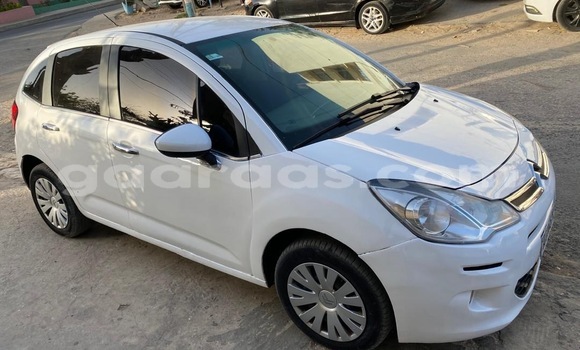 Acheter Occasion Voiture Citroen C3 Blanc à Dakar, Dakar Acheter Occasion Voiture Citroen C3 Blanc à Dakar, Dakar